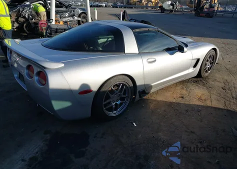 2001 Chevrolet Corvette from USA, damaged, VIN 1G1YY22G215106111